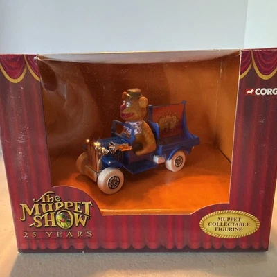 JIM HENSON MUPPETS 25 YEARS CORGI FOZZIE BEAR IN CAR DIE CAST MUPPET SHOW - Image 1 of 4
