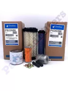Kit de filtro de mantenimiento para tractor John Deere 1026R y 1023E - Imagen 1 de 2
