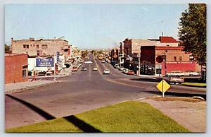 Cartolina vintage California Susanville Ford concessionaria strada auto d'epoca - Foto 1 di 2