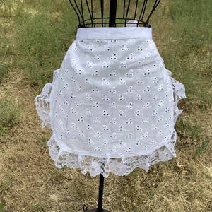 Women White Eyelet Apron Lace Octoberfest Christmas Gifts, Wedding Costume NEW - Picture 1 of 4