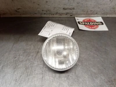 *PITTED* Fog Light from 2014 Jeep Patriot 9943175 - Image 1 of 4