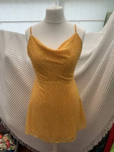 H&M Divided Yellow Ditsy Floral Open Tie Back Slip Dress Size EUR 40 12 BNWOT - Picture 1 of 6