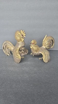 Par de estatuillas de gallo japonesas vintage de latón ojos de vidrio rojo decoración Japón Foto 1 de 4