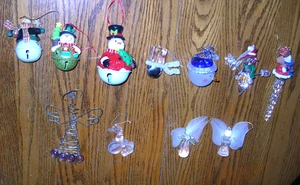 11 Weihnachtsschmuck Volkskunst 4-fach Glocken 5-fach Glas 1-Metall 1-Kunststoff - Bild 1 von 13