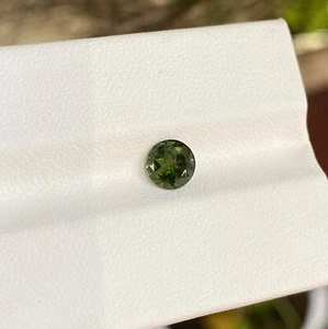 0.76 ct Best Grade Mozambique / Natural Green Tourmaline - Round 6 mm - Video !! - Picture 1 of 2