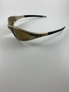 Chaqueta Recta Oakley Platino Dorado Iridio Versión 1999 Sin Llamas Hulk Hogan - Imagen 1 de 9