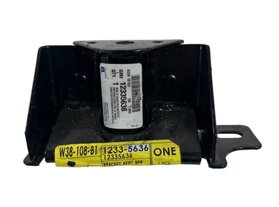 OEM 2003 - 2006 GMC Sierra Front Right Impact Bar Support Bracket Brace 12335636 - Image 1 of 4