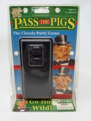 NOS/Vintage 2000 Pass The Pigs Classic Party Game Winning Moves Games - Image 1 of 4