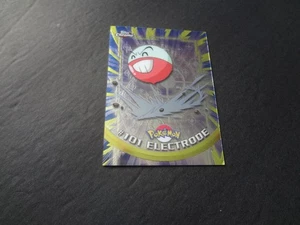 2000 Topps Pokemon Cromo #101 Electrodo Serie 2 Cartas Coleccionables *Corner Ding* - Imagen 1 de 3