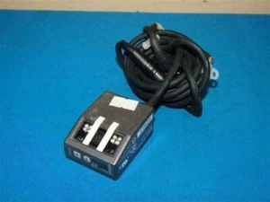 Keyence SR-510 Barcode Scanner - Picture 1 of 9