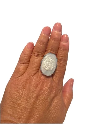 🌸 Белое перламутровое розовое кольцо — размер 11 🌸 потрясающее - Изображение 1 из 4