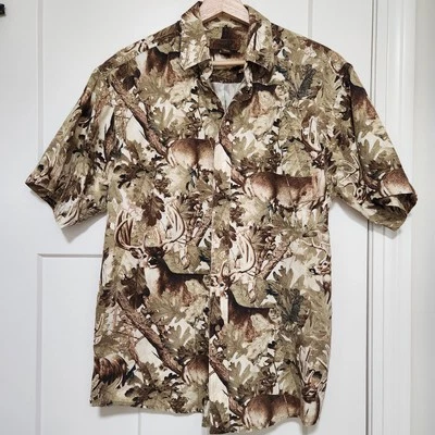 Morgan Creek Outfitters Camo Deer Print Button Down Shirt Men's Medium Hunting - Image 1 of 4