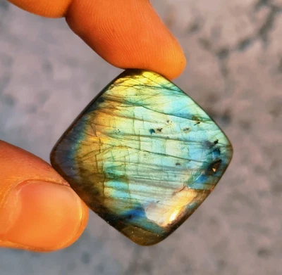65 Cts. Cojín de labradorita Rainbow Fire cabujón piedra preciosa natural... - Imagen 1 de 4