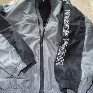 Under Armour Jacket Boys S Black Storm Water Resistant Hooded Fleece Lined - Picture 1 of 5