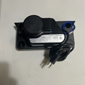 BECKETT CL201UL Kondensatentfernungspumpe 115Volt 153-GPH 8,7-PSI Low Profile gebraucht - Bild 1 von 5