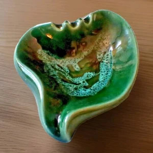 VINTAGE MCM  CERAMIC DRIP GLAZE ASHTRAY GREEN 8" X 6.5" BOHO  TIKI BAR ABSTRACT  - Picture 1 of 11