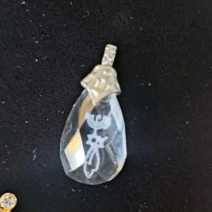 Vintage Intaglio Carved Glass Menorah & Magen David Pendant Teardrop Etched - Picture 1 of 3