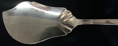 Cubiertos Manchester Sterling Manchester, servidor de gelatina con mango perforado, 6 pulgadas Foto 1 de 4