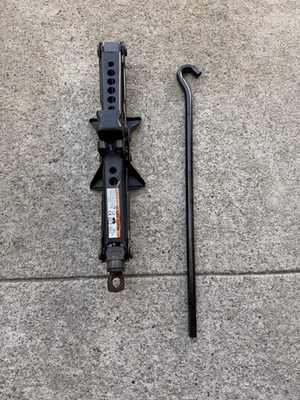 Toyota Camry Jack 2018 - 2020 2021 2022 2023 2024 2025 con herramientas de orejetas OEM Foto 1 de 2