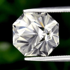 💎 4.60ct 10x9.5mm VVS Octagon Natural White Quartz - Brazil Gemstone - Picture 1 of 4