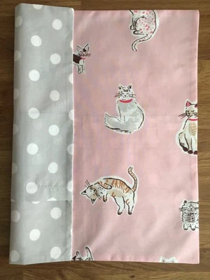 "Funda de cojín cuadrada de 16"" hecha con tela Cath Kidston garabatos gatos y manchas nueva" Foto 1 de 4