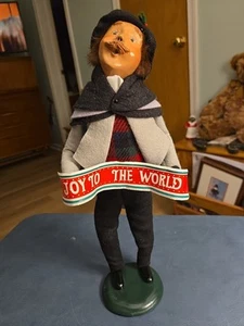 Byers Choice Caroler 1994 Rare  With Joy to the World Banner 91 /100 Signed LE - Picture 1 of 8