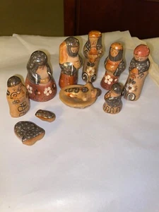 Mexican Tonala Pottery Folk Art Nativity Set Signed JL Mex 11 pieces - Picture 1 of 5