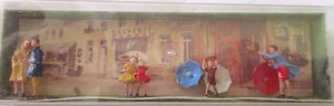 Merten 2186 HO Pedestrians W/Umbrellas - Picture 1 of 2