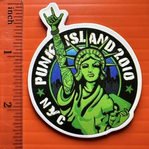 Punk Island 2010 NYC STICKER Zine Festival Aufkleber - Bild 1 von 1