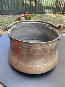 Antiker Kupferkessel Topf Eimer Kessel gehämmert geschmiedet Eisengriff Nieten - Bild 1 von 17