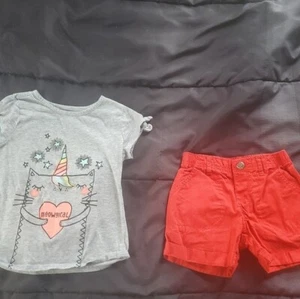 girl 5 tee and red shorts - Picture 1 of 3