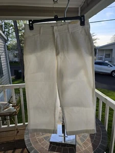 St. Johns Bay Womens Size 10 98% Cotton White Capri Pants - Picture 1 of 8