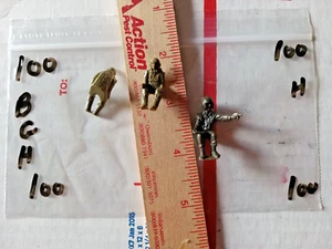 Two (2) Military Pilots Figures scale unknown Package # 100 - Picture 1 of 2