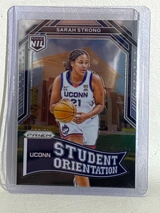 2025 Panini Student Orientation #SO-1 SARAH STRONG Prizm UConn SP - Bild 1 von 2
