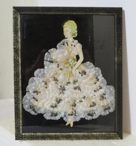 Jugendstil Deko 3-D ausgeschnittene Frau im Festsaalkleid Bilderrahmen Antik - Bild 1 von 7