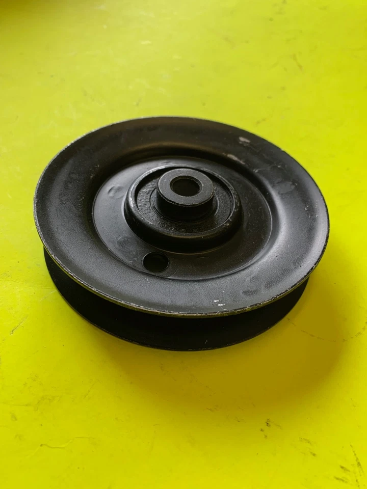 New John Deere GXH47044 idler pulley for 42" snowblower/snowthrower - Image 1 of 1
