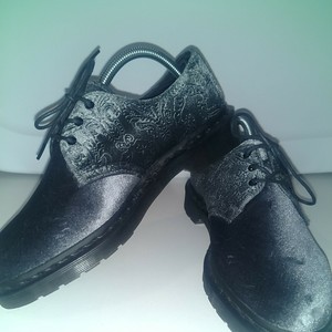 dr martens 1461 velvet