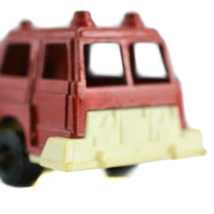 TOOTSIE TOYS 1970 Bomba Camión de Bomberos Die Cast Metal Juguete Rojo EE. UU. - Imagen 1 de 11