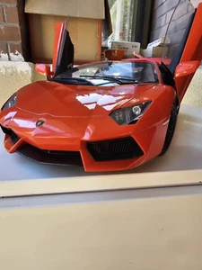 Pocher 1/8 Lamborghini Aventador LP700-4 – Professionally Assembled - Foto 1 di 9