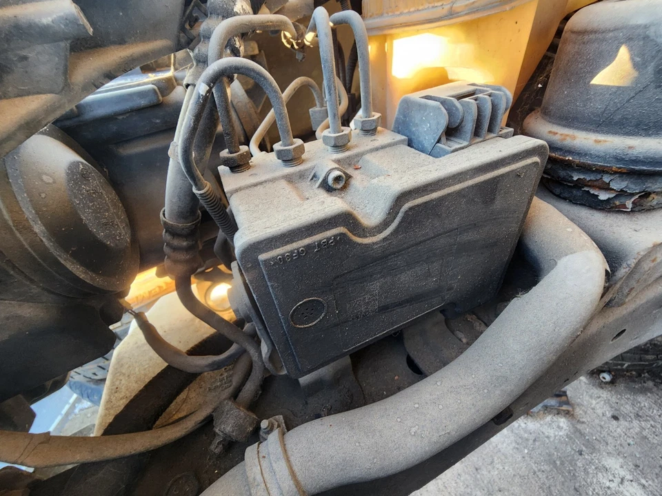 2006 2007 2008 2009 LINCOLN ZEPHYR MKZ ABS PUMP ABS MODULE - Image 1 of 1