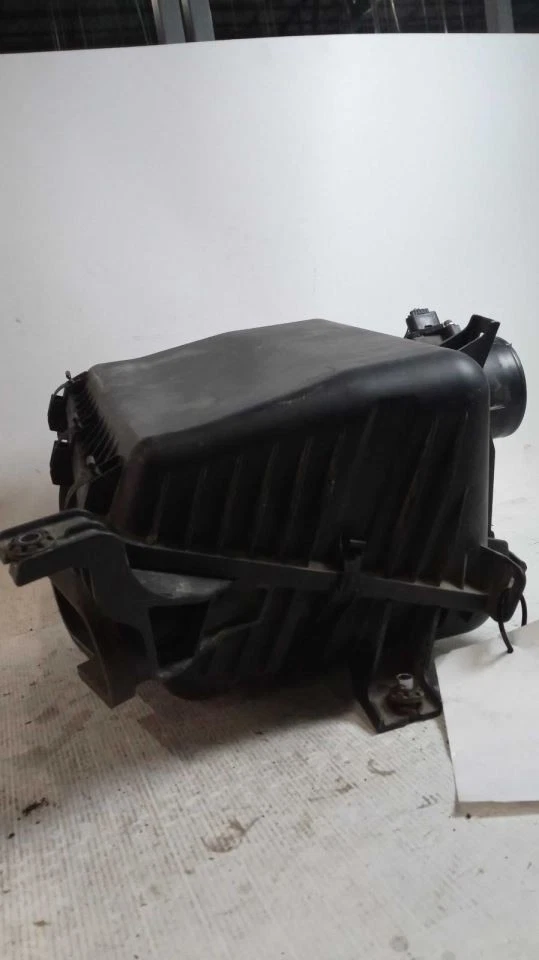 Filtro de aire compatible con 14-24 Infiniti QX80 439678 Foto 1 de 3