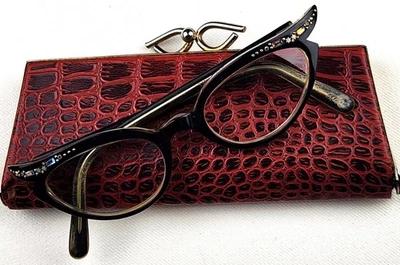 Vintage 60s Swank "cat eye" black Eyeglasses Rhinestones Stars & original case - Image 1 of 4