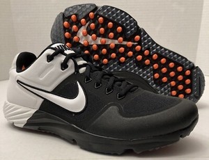 nike baseball training shoes