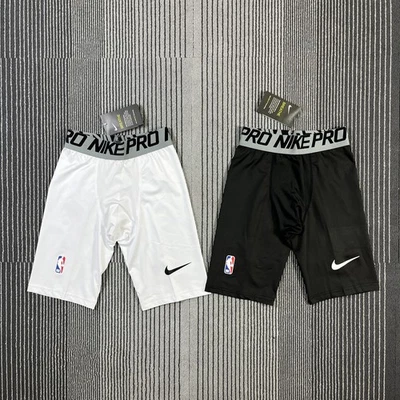 Pantalones cortos de compresión NIKE NBA Foto 1 de 4