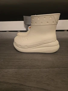 Womens Crocs Crush Boots Waterproof Platform Wellington Clogs Size 8 Ivory - Picture 1 of 5