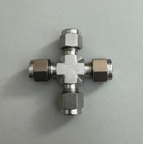 10 Piece Package Swagelok Equivalent to SS-400-4 ,  1/4" cross - Image 1 of 1