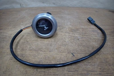 Harley Davidson Dyna 2008 medidor de combustible montado en el centro Foto 1 de 4