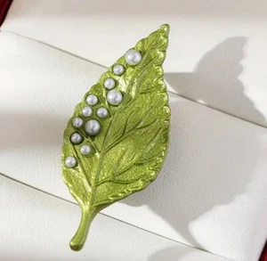 Broche Pin Perla Hoja Verde - Imagen 1 de 1