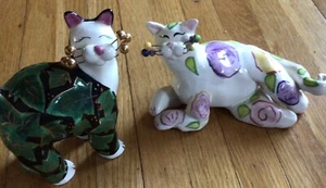 2001 / 2004 Amy Lacombe Whimsiclay Laying CAT Figure Purple Pink / Green Cat - Picture 1 of 9