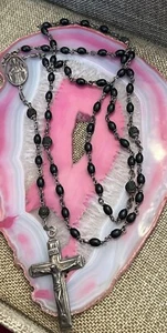 Antiker Rosenkranz Sterlingsilber gepunzt GK geschnitzte Holzperlen 32 Zoll lang 34 Gramm - Bild 1 von 18